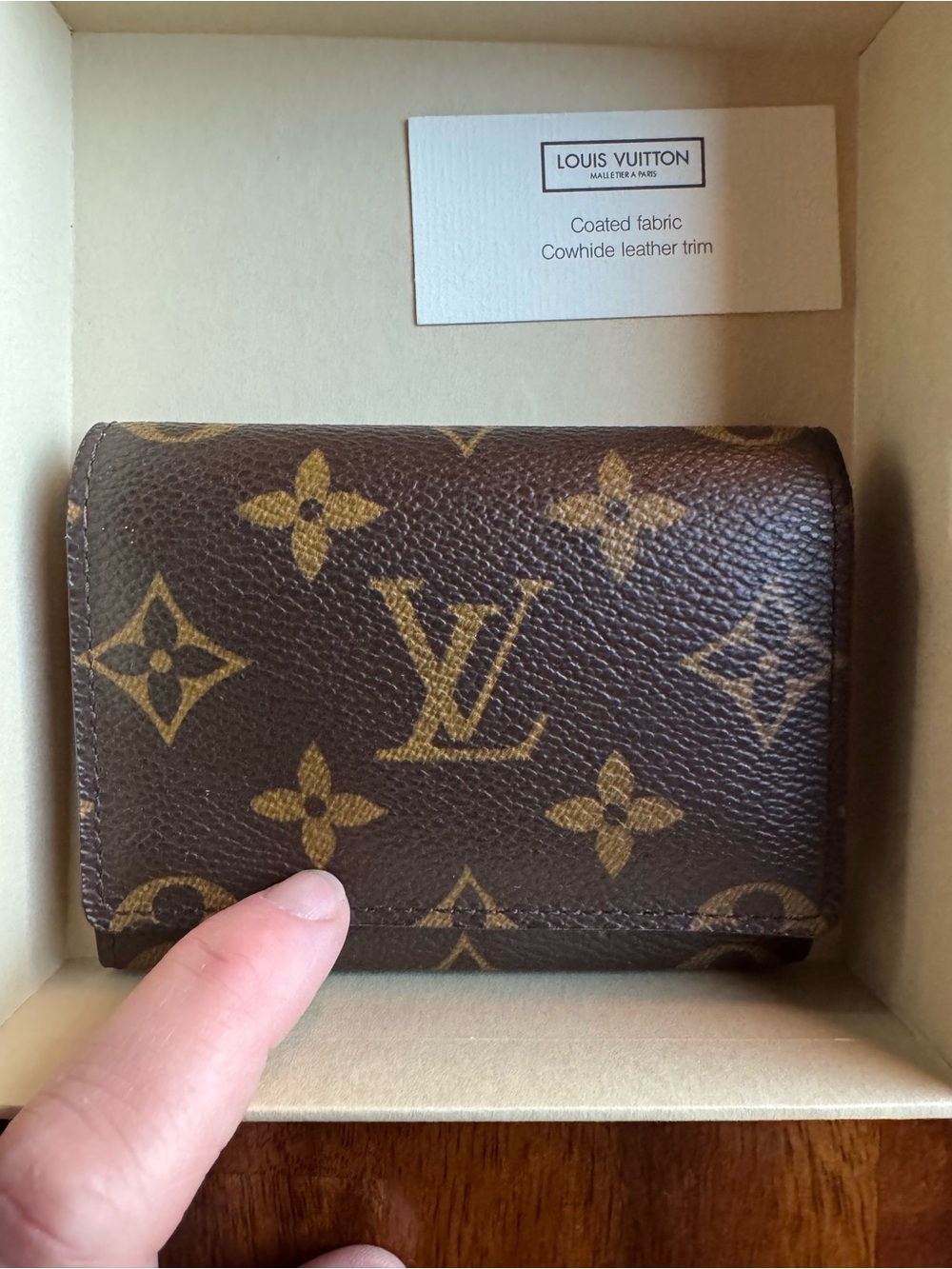 Louis Vuitton Monogram Canvas Wallet - Brown & Gold - Picture 3 of 7